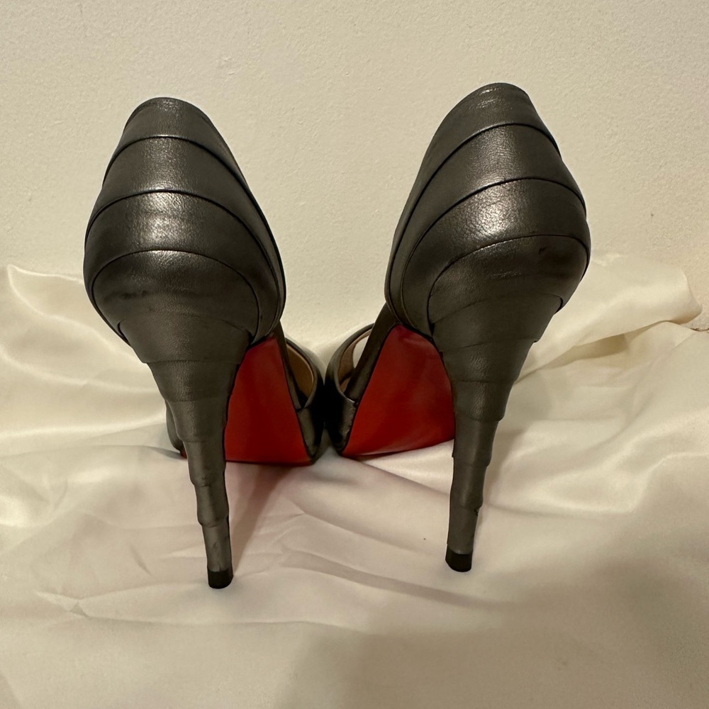 Christian Louboutin Heels! - Picture 2 of 7
